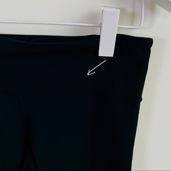 Black Wunder Under Crop Training Leggings by Lululemon Athletica Size 6 - Picture 11 of 11